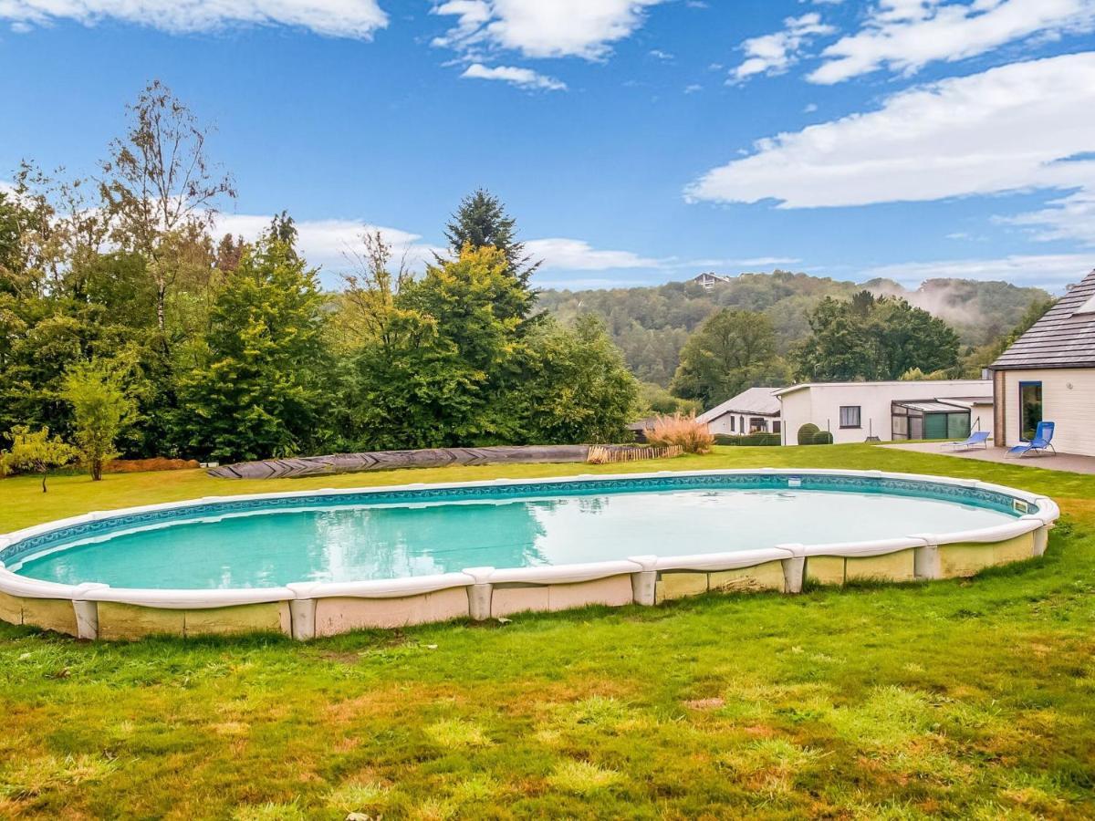 Splendid Villa In Sart Jalhay With Swimming Pool Nivezé Kamer foto
